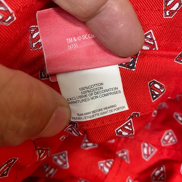 Superman Bucket Hat Cap Distressed Size Small Navy Blue Red Print Logo DC Comics - Picture 10 of 11